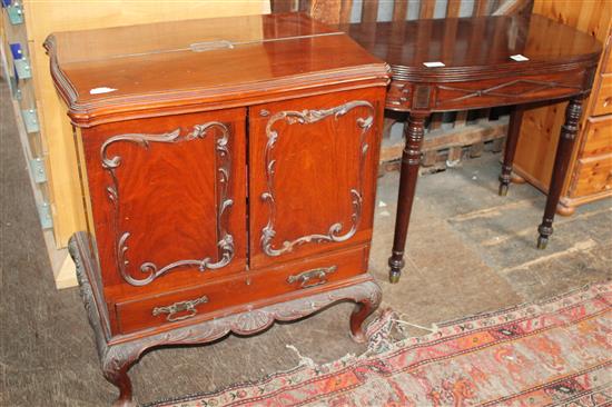 George III mahogany tea table & Mappin & Webb mahog silver cabinet(-)